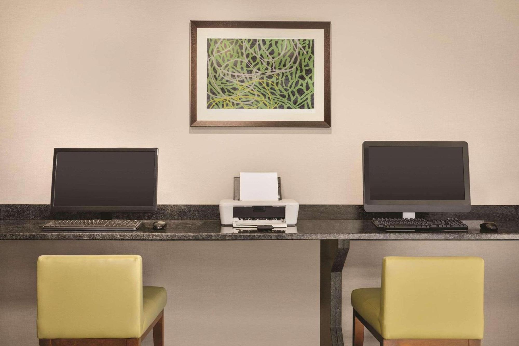Country Inn & Suites By Radisson, Fergus Falls, Mn Dış mekan fotoğraf