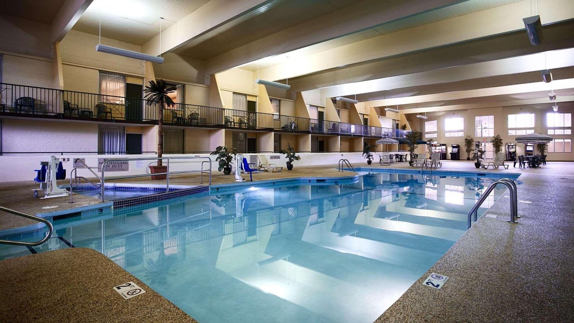 Country Inn & Suites By Radisson, Fergus Falls, Mn Oda fotoğraf
