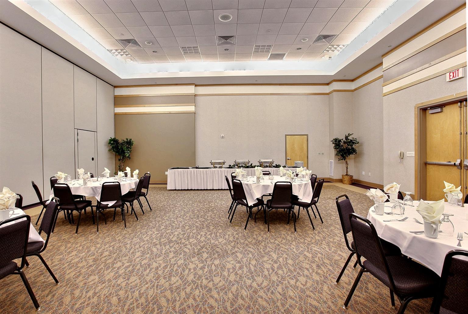 Country Inn & Suites By Radisson, Fergus Falls, Mn Konforlar fotoğraf