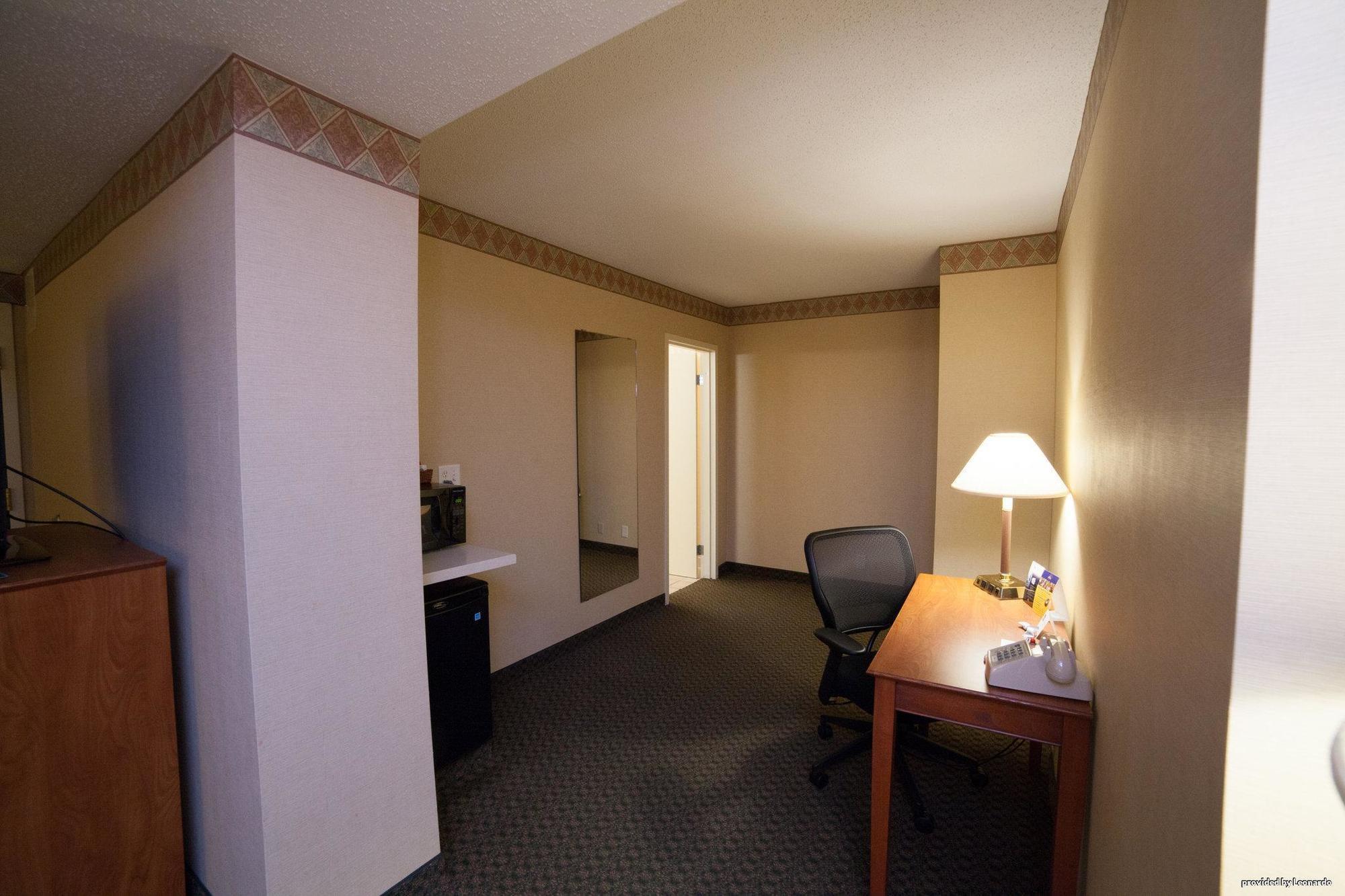 Country Inn & Suites By Radisson, Fergus Falls, Mn Dış mekan fotoğraf