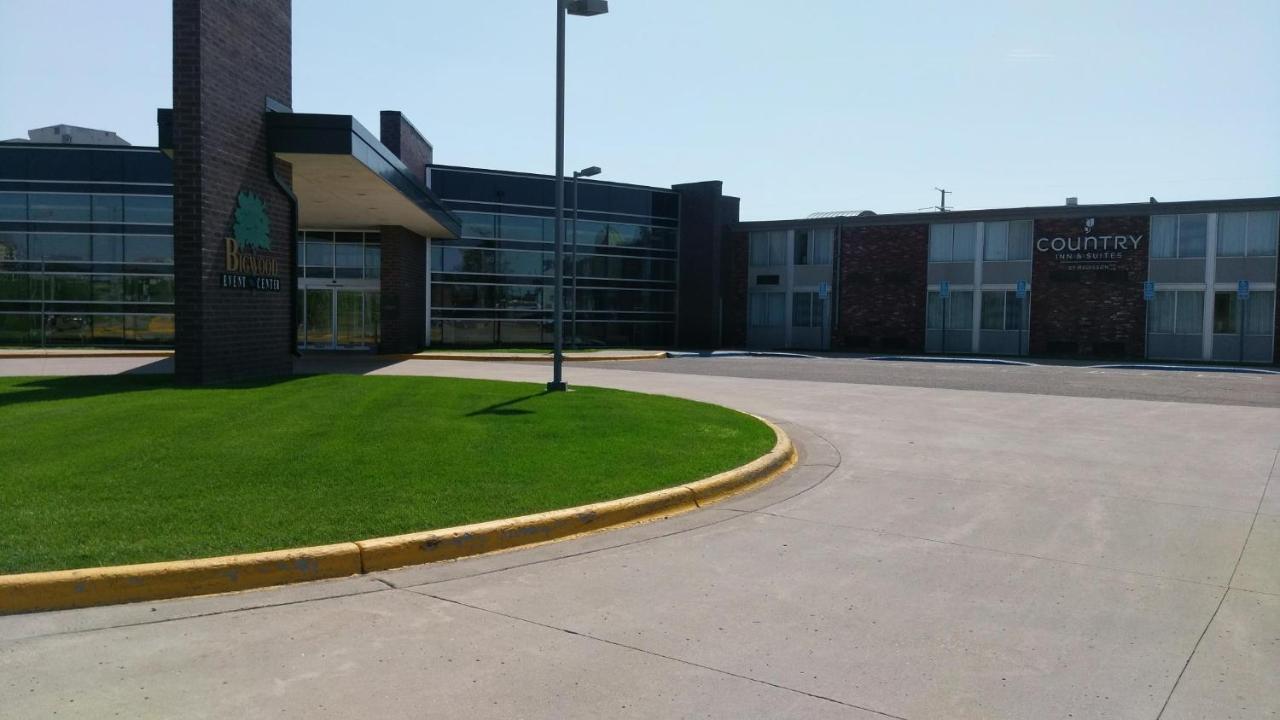 Country Inn & Suites By Radisson, Fergus Falls, Mn Dış mekan fotoğraf